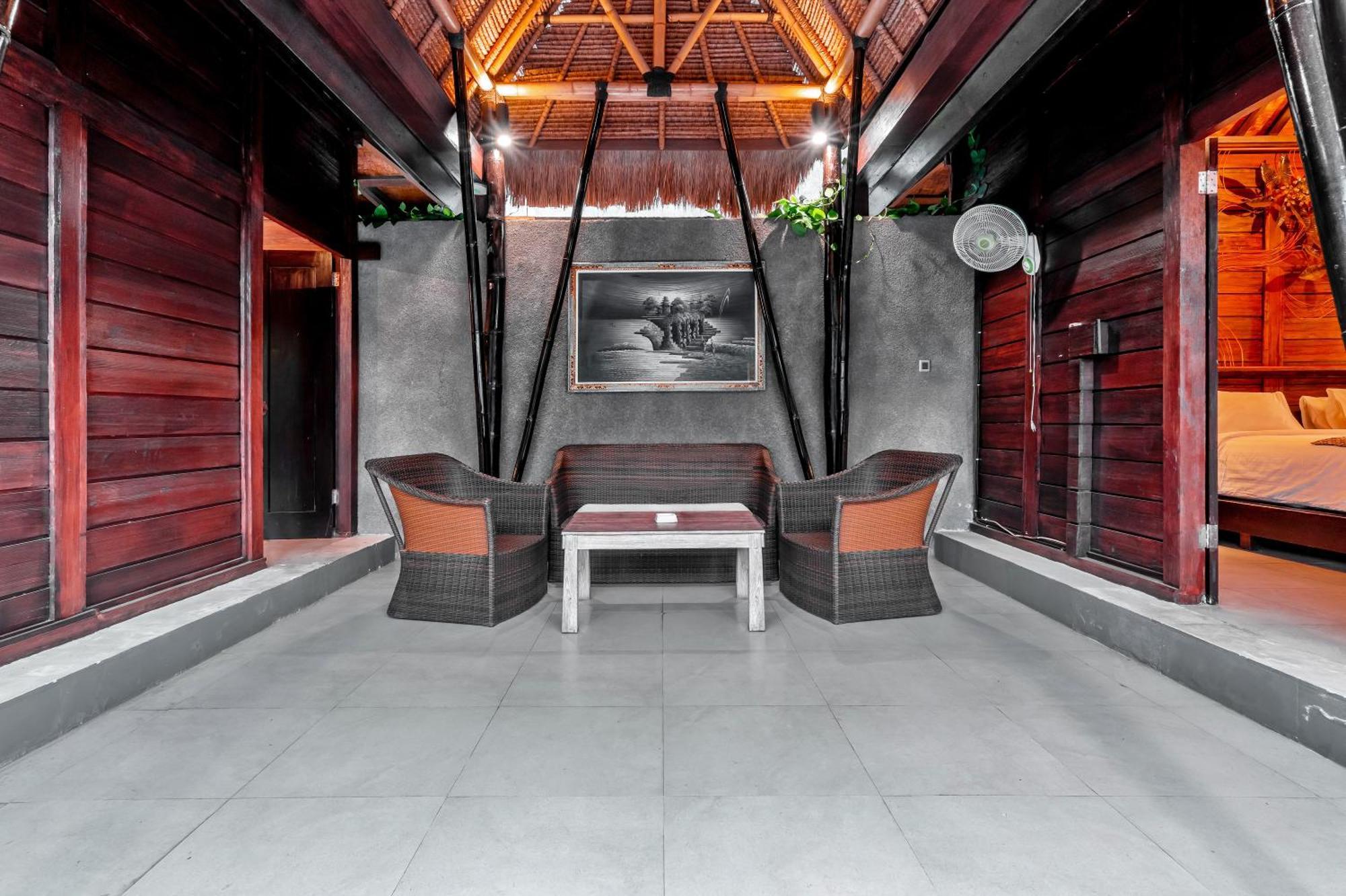 Sri Abi Ratu Villas Sukawati  Exterior photo